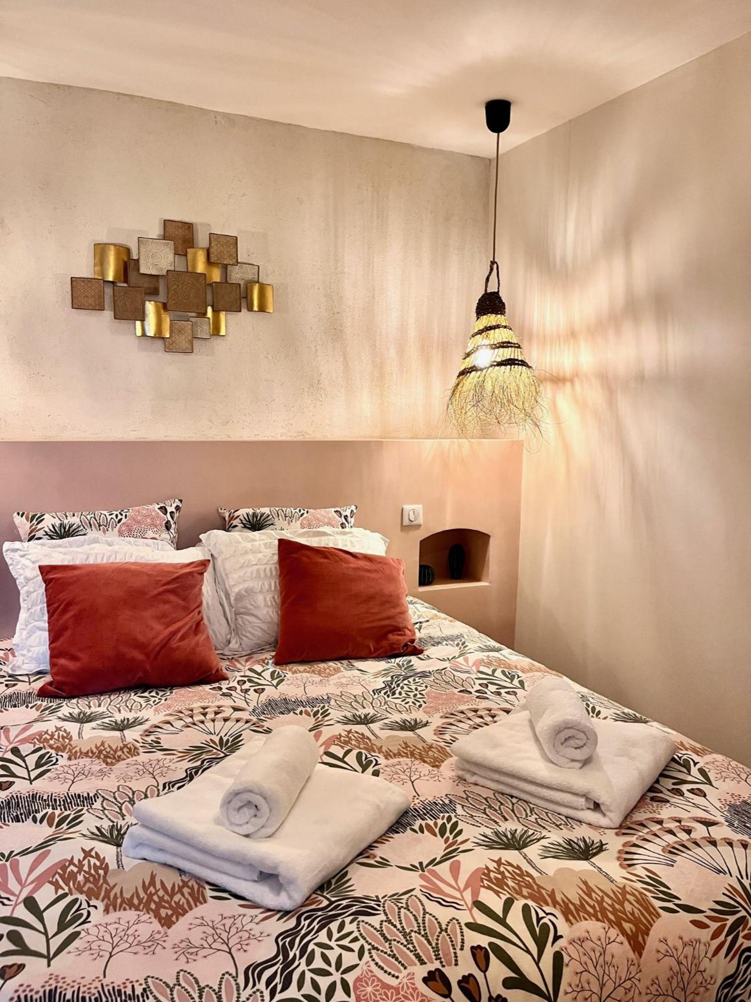 La Parenthese Du Var - Chambre D'Hotes Petits Dejeuners Inclus Et Terrasse Ombragee Saint-Antonin-du-Var Ngoại thất bức ảnh